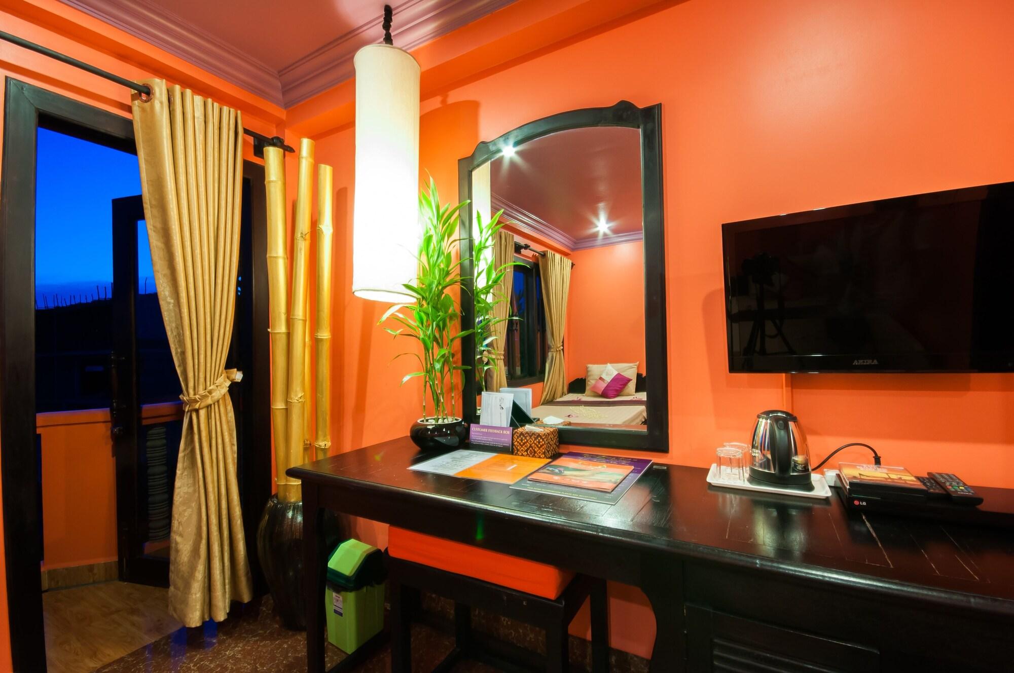 Hotel Golden Butterfly 3*