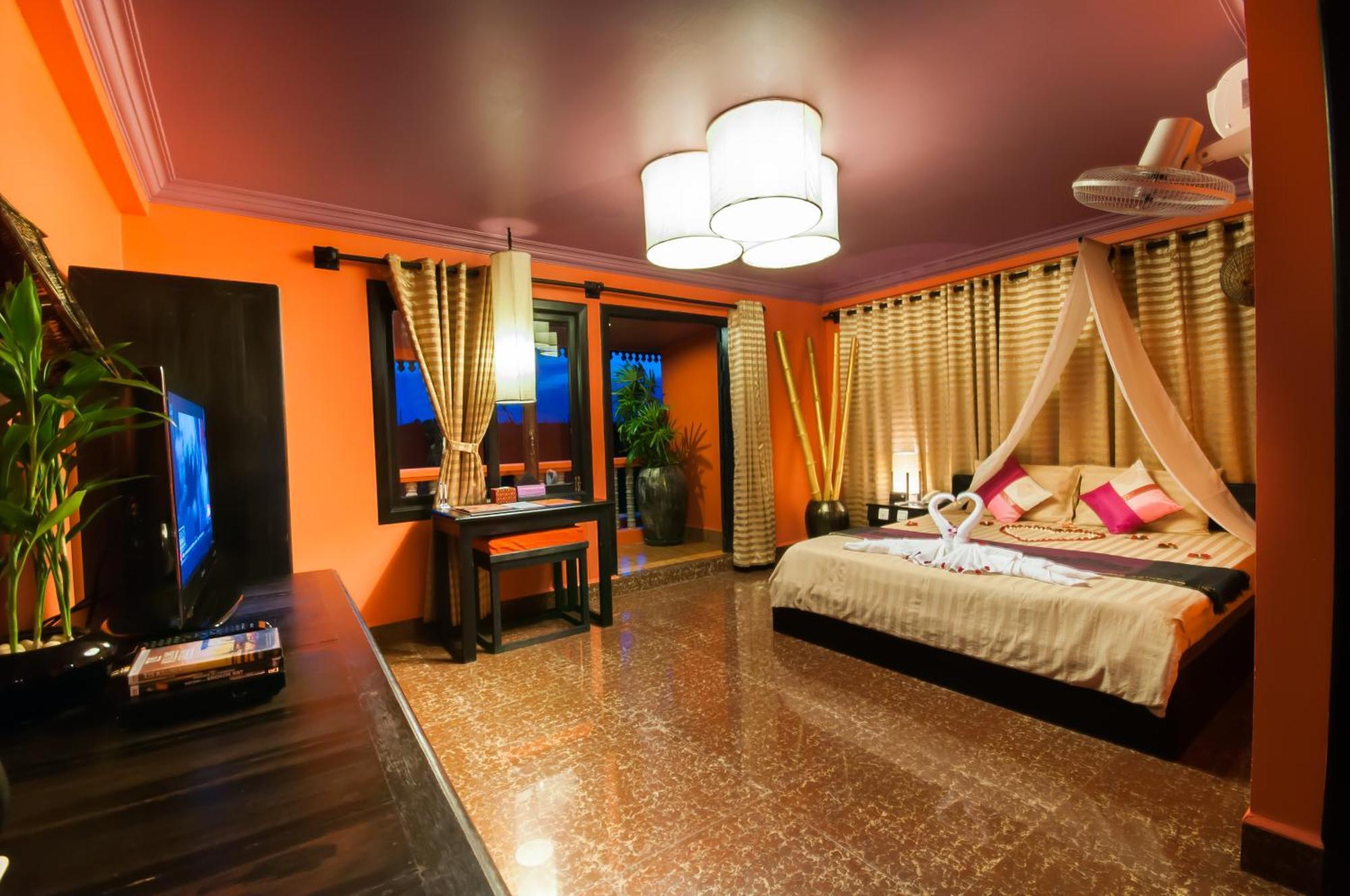 Hotel Golden Butterfly