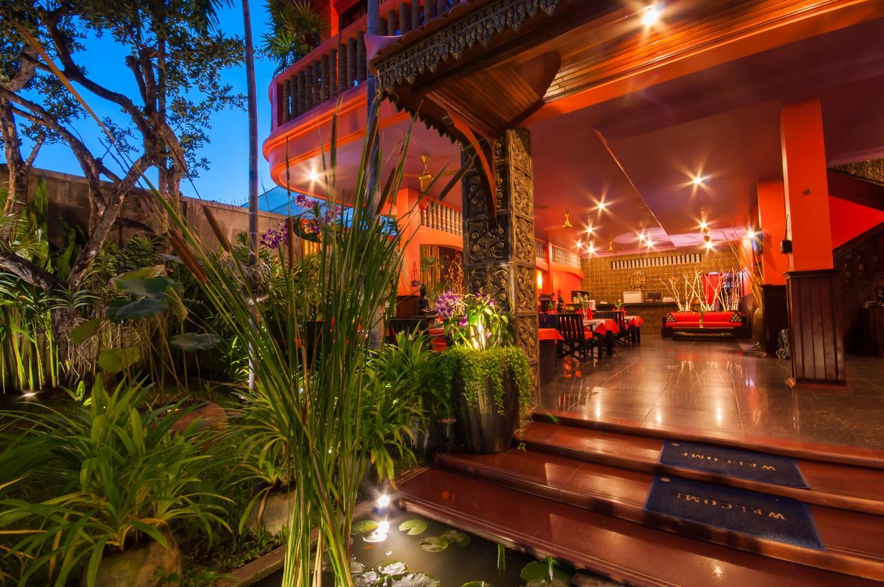 Golden Butterfly Hotel 3*
