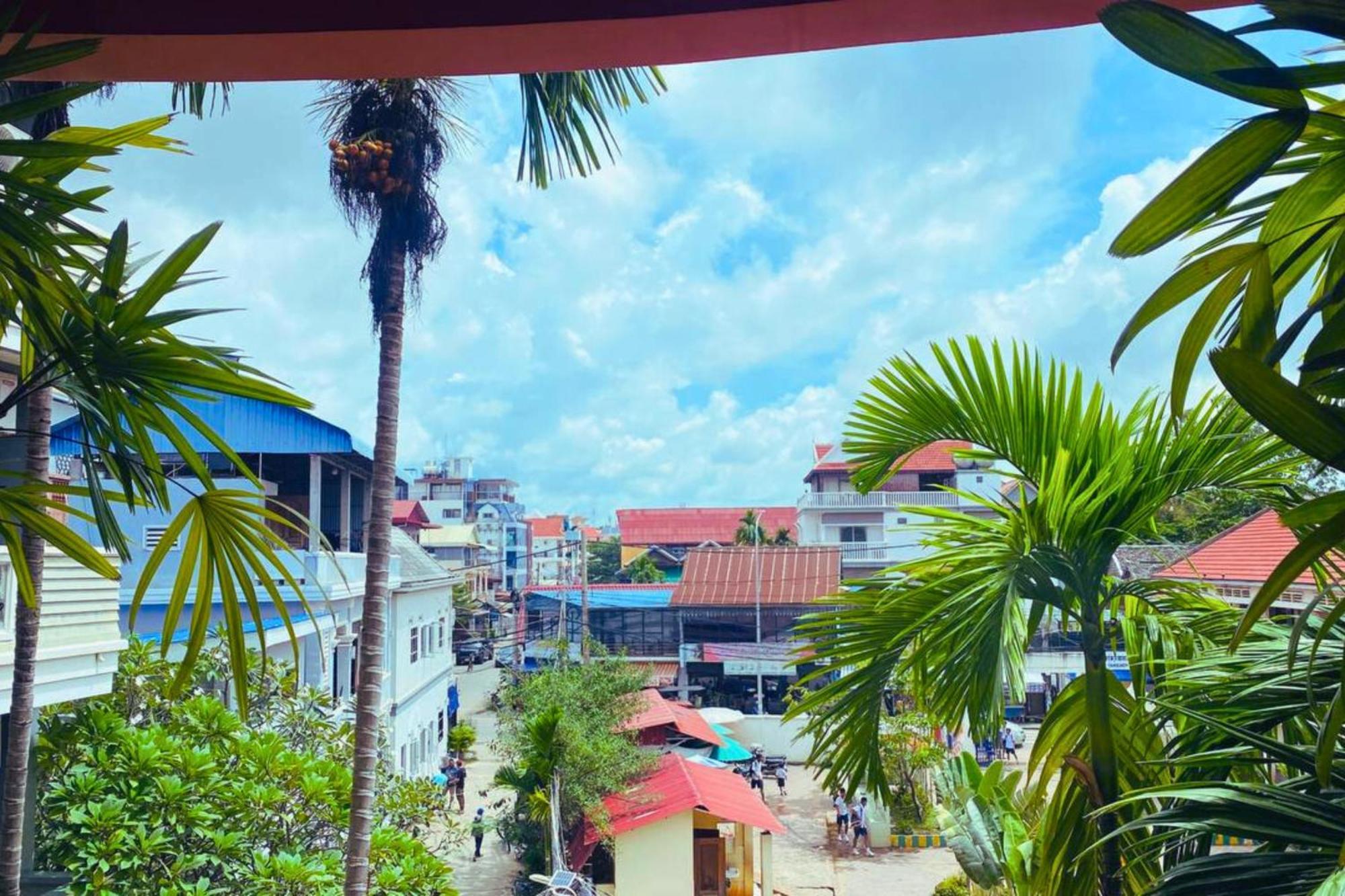 Golden Butterfly Hotel
